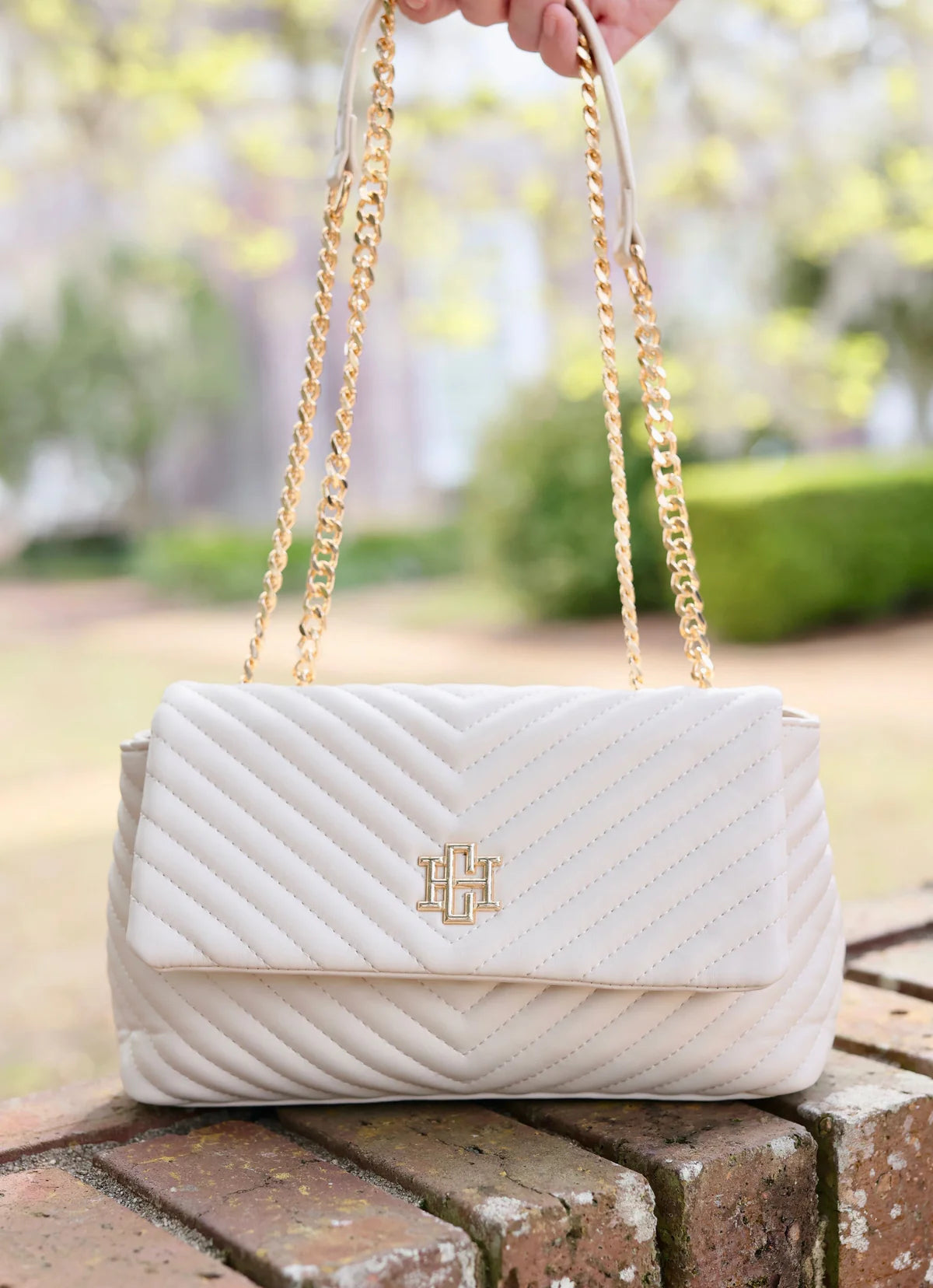 Leigh Quilted Crossbody-Cream
